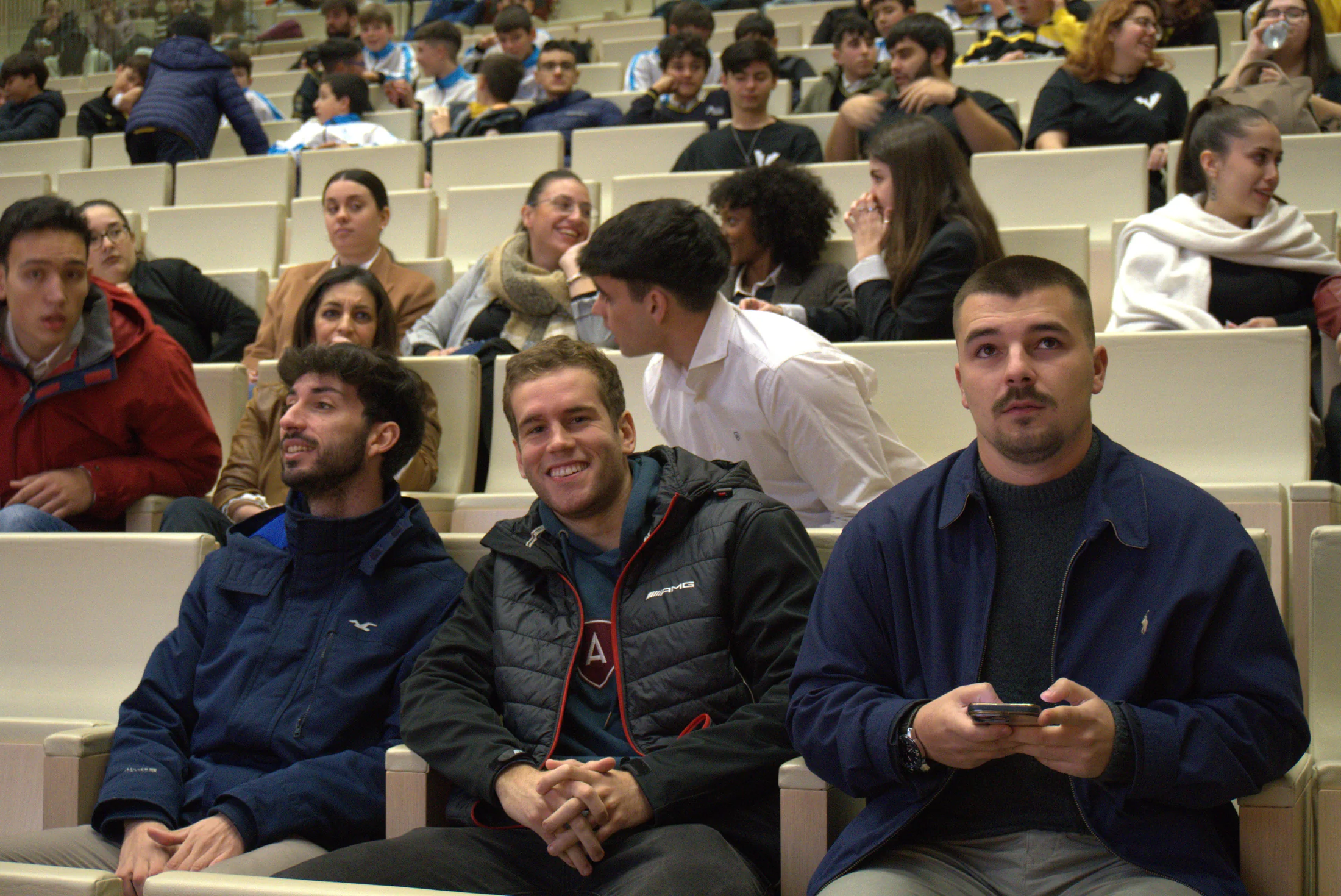 Participantes de EdLI antes de comenzar una sesión
